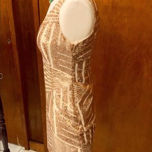 🎀 Glitzy Rose Gold dress